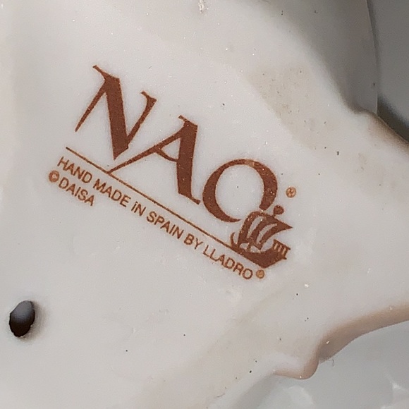 Nao by Lladro Duck Goose Looking Back Porcelain Figurine - Picture 6 of 9